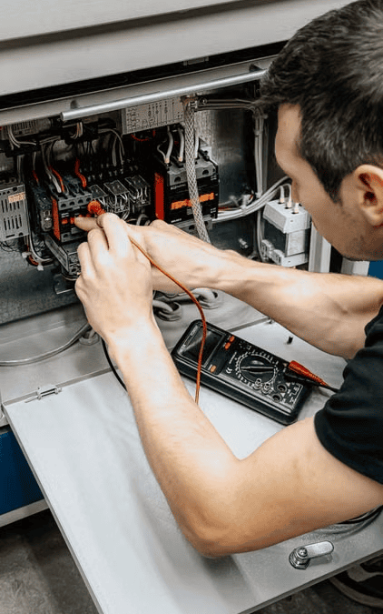 DIY vs. Pro: Knowing When Small Electrical Issues Demand Residential Electricians